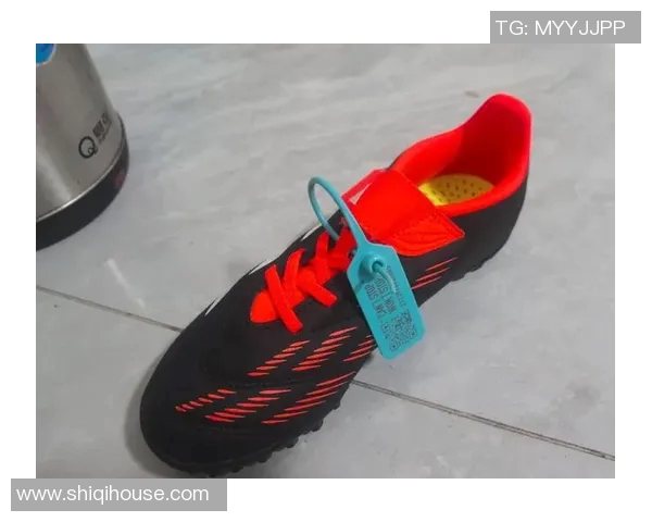 球星赠送足球鞋行为是否属于犯规？解析球场规则与球迷互动的边界